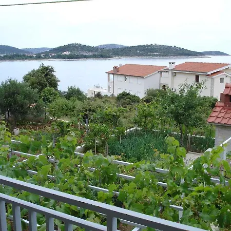 In Rogoznica - Sibenik Riviera 45748 Apartment