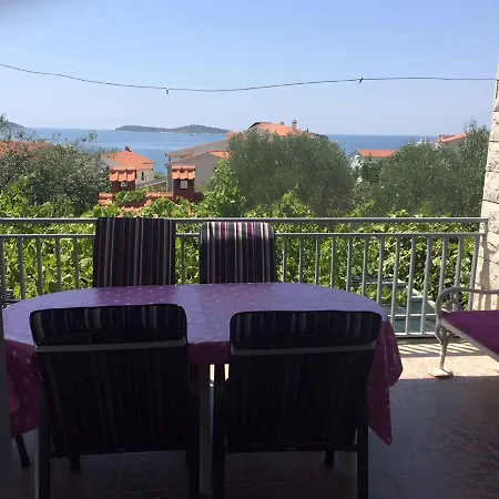 Apartment In Rogoznica - Sibenik Riviera 45748 Rogoznica (Sibenik-Knin)